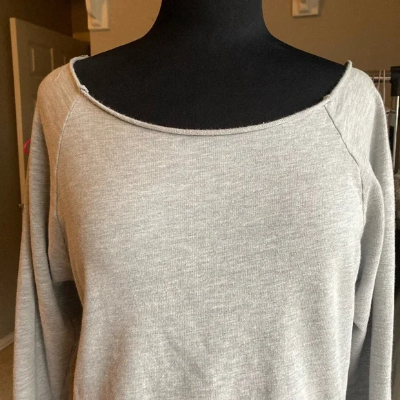 Next Level Vintage off shoulder sweatshirt, size M - Picture 5 of 11